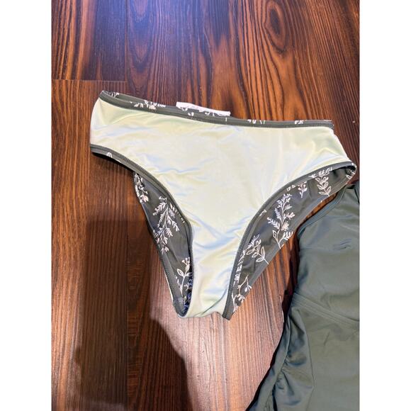 NWT Cupshe Crisscross Back Cutout Ruched Double Strap Tankini Size M - Picture 12 of 14